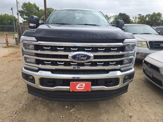2025 Ford F-350 LARIAT - Exterior Front Center Image